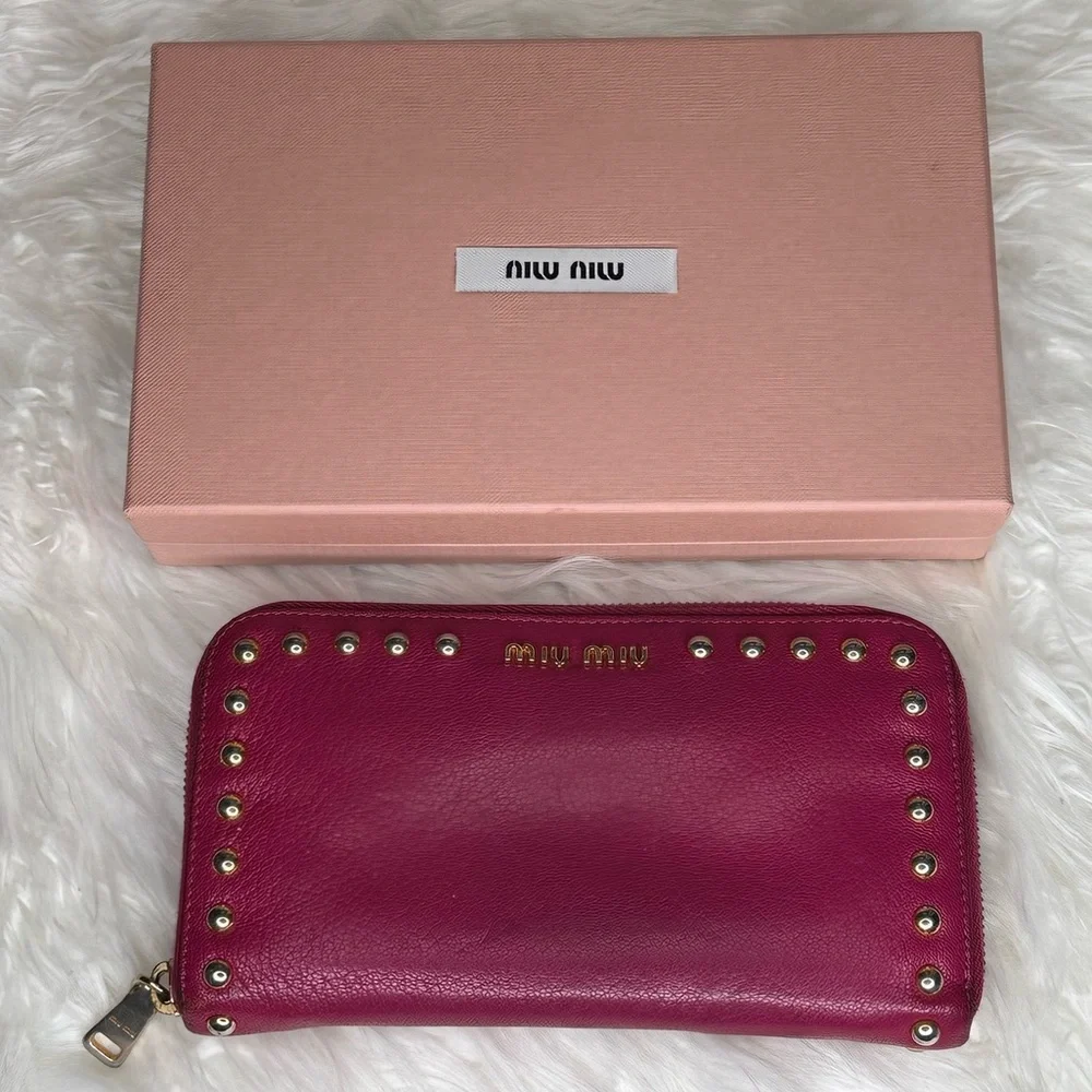 Miu Miu Pink Leather Studded Wallet - Picture 2 of 11